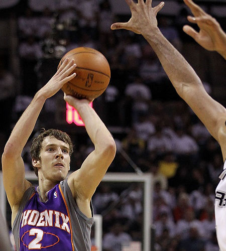 期间巨大的 期间巨大的